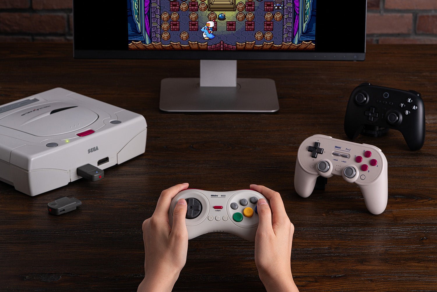 8Bitdo Adaptateur Bluetooth Sega Saturn & Windows - Accessoires - 8Bitdo - Shop Just for Games