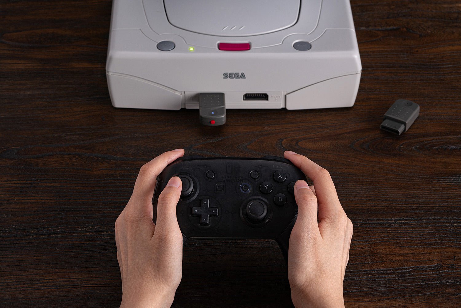 8Bitdo Adaptateur Bluetooth Sega Saturn & Windows - Accessoires - 8Bitdo - Shop Just for Games