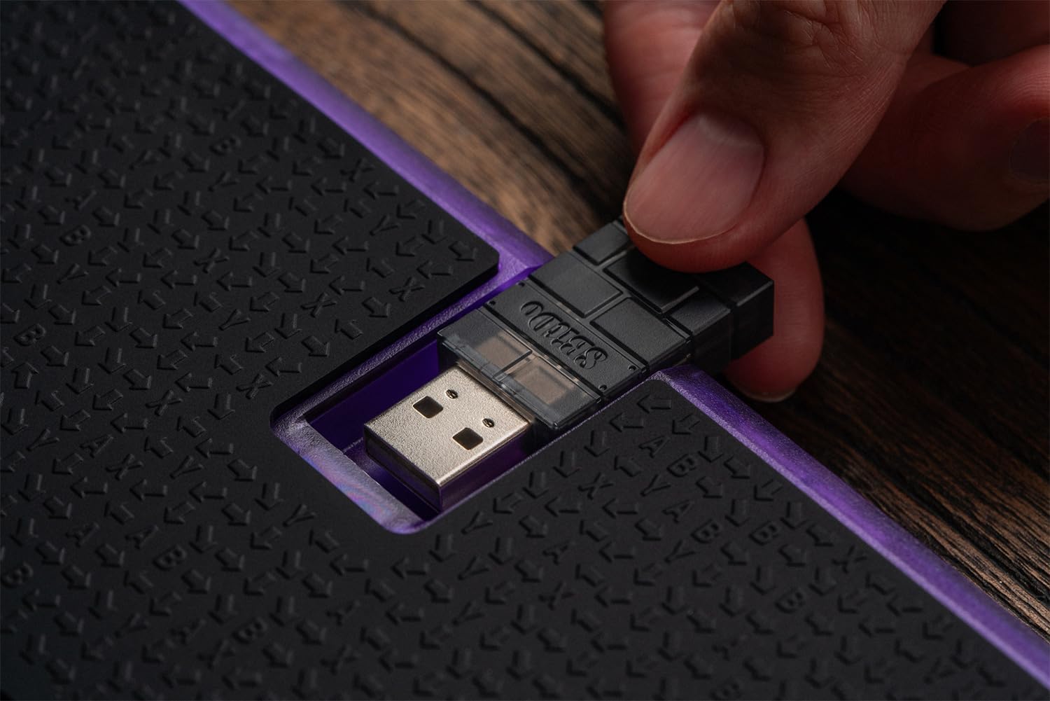 8Bitdo Arcade Controller Purple Edition Bluetooth/2.4G/USB compatible Switch 1 et 2, Windows - Manettes - 8Bitdo - Shop Just for Games