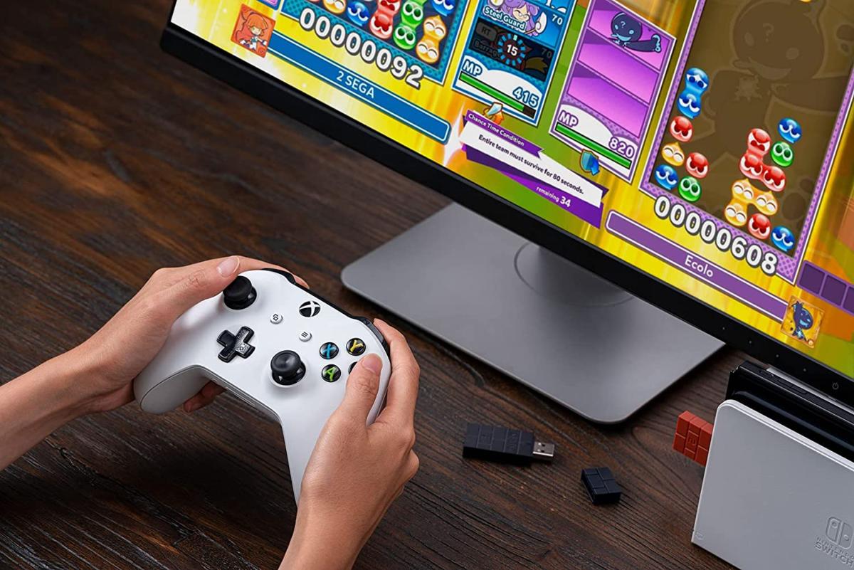 8Bitdo Adaptateur Wireless USB pour Windows/Mac/Raspberry Pi/Xbox/PS5/Nintendo Switch