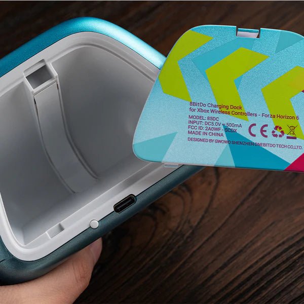8BitDo Dock de Charge pour Manette Xbox - Design Forza Horizon 6 Limited Edition - Câbles et Chargeurs - 8Bitdo - Shop Just for Games